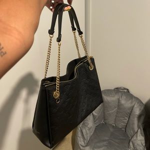 Louis Vuitton purse